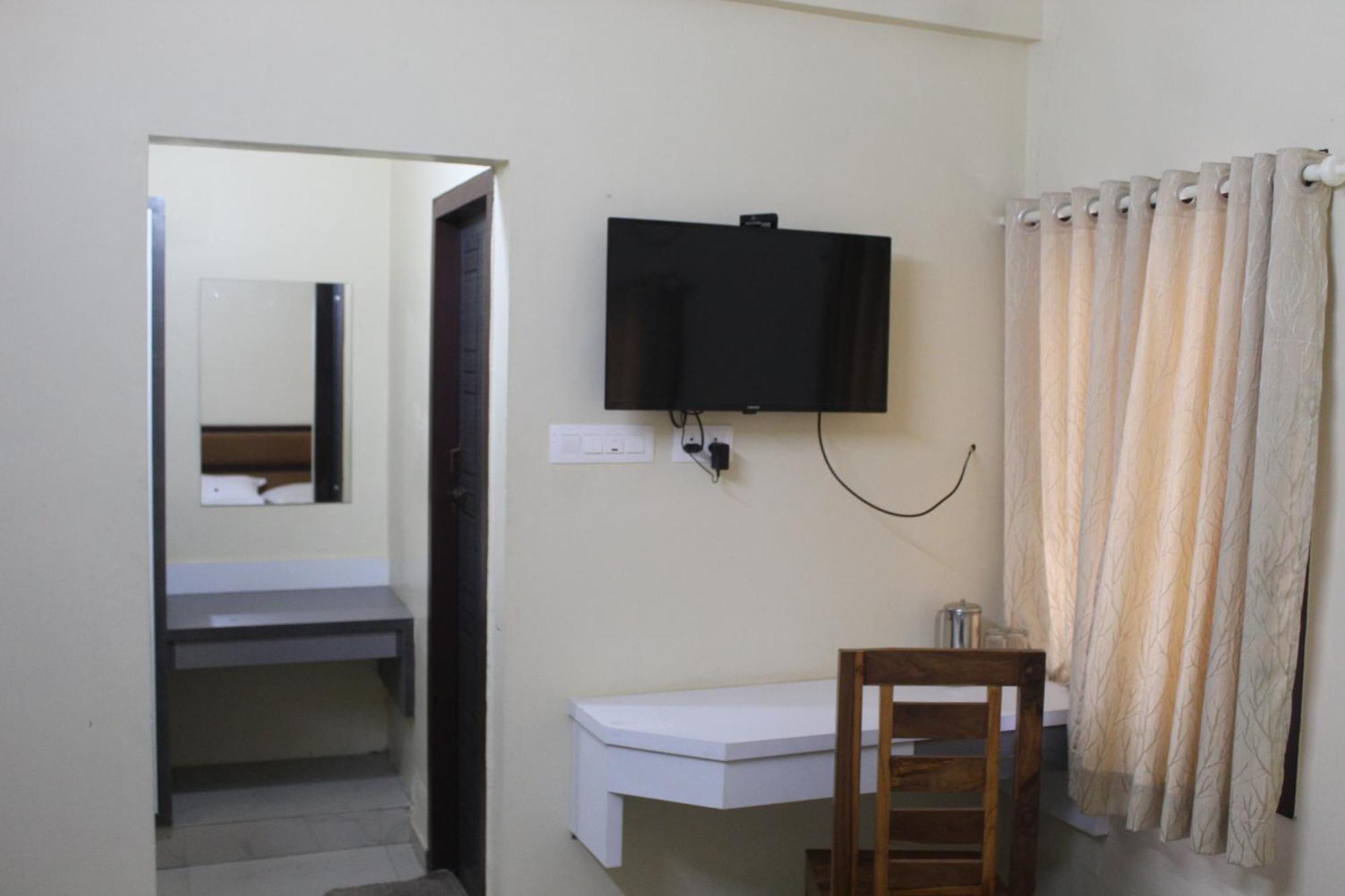 Anna Hotel 特里凡得琅 外观 照片